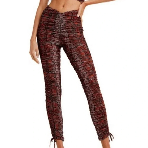 I.AM.GIA Colette Orange Snakeskin Ruched Pants Leggings Stretch Size Medium - Picture 1 of 16